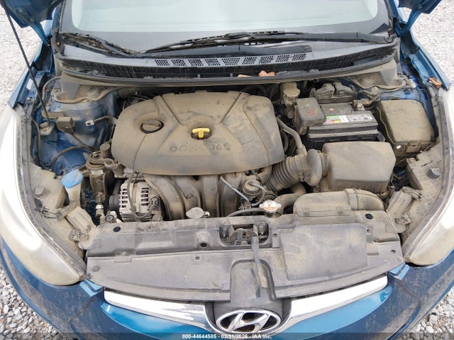 HYUNDAI ELANTRA SE - 10