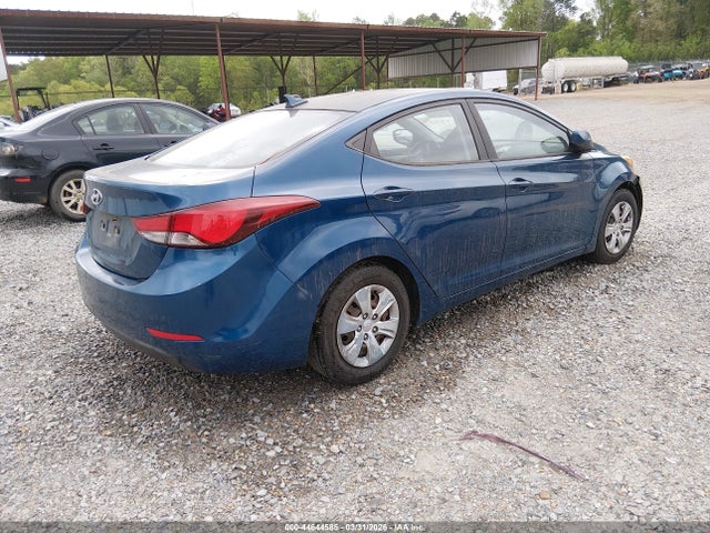 HYUNDAI ELANTRA SE - 4