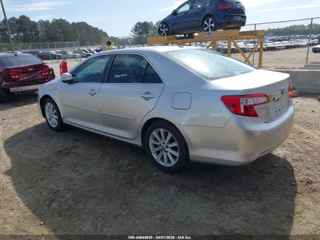 TOYOTA CAMRY - 3
