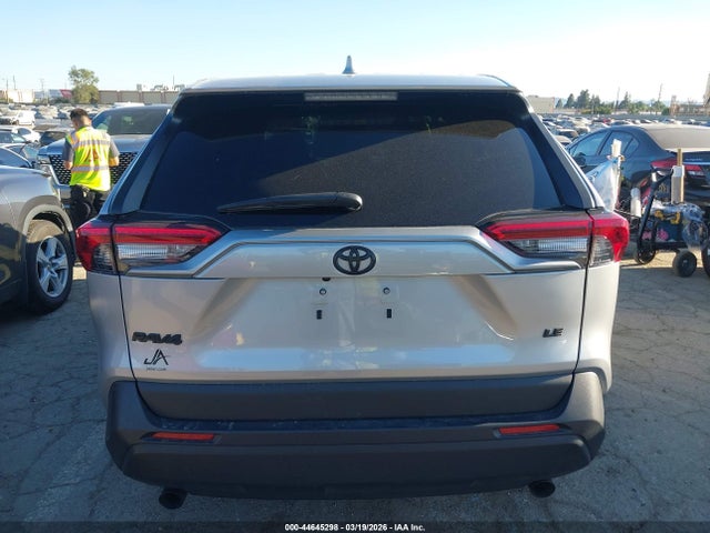 2022 TOYOTA RAV4 LE 16