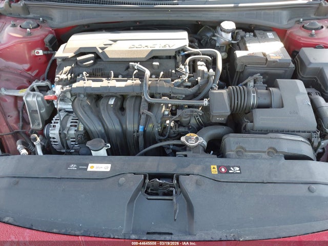 HYUNDAI ELANTRA - 10