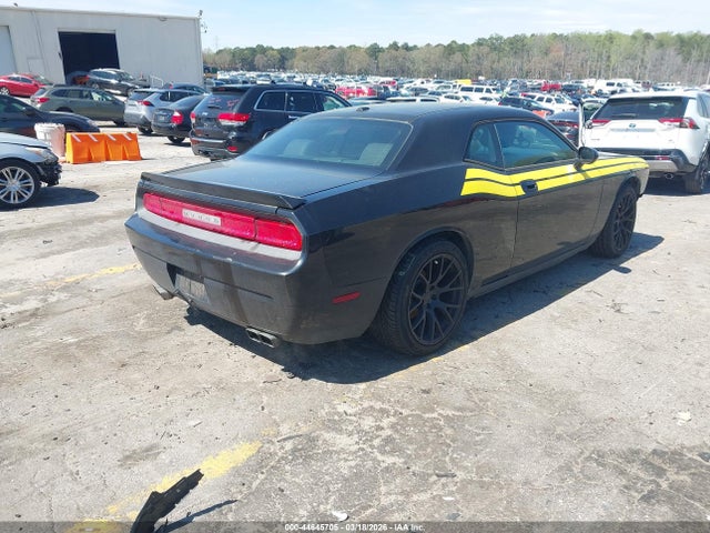 DODGE CHALLENGER - 4