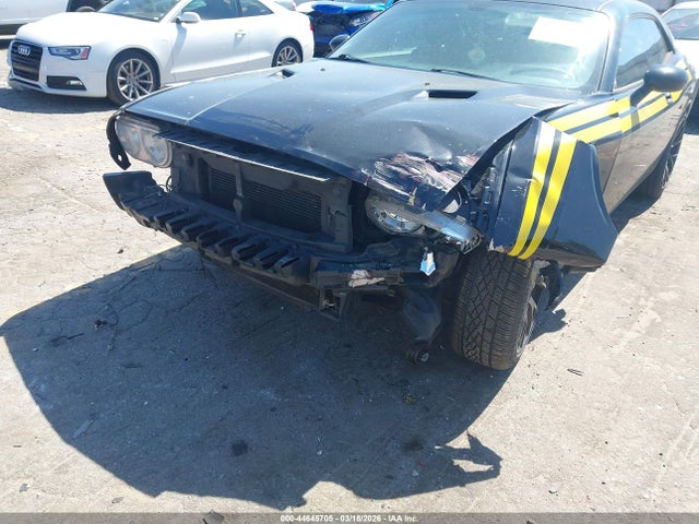 DODGE CHALLENGER - 6