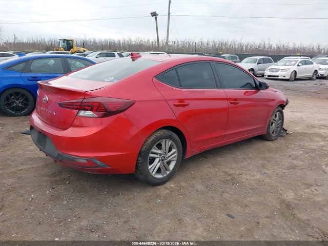 HYUNDAI ELANTRA - 4