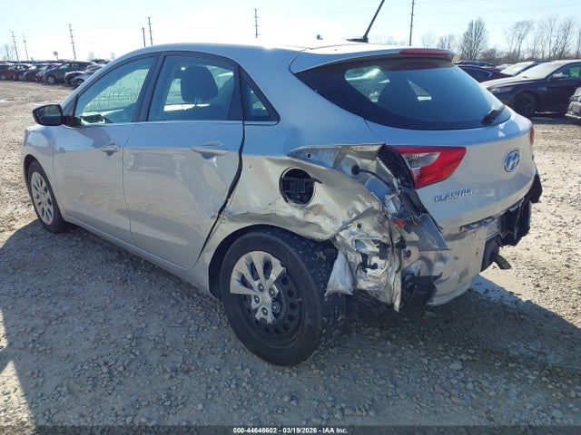 HYUNDAI ELANTRA GT - 3