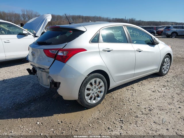 HYUNDAI ELANTRA GT - 4