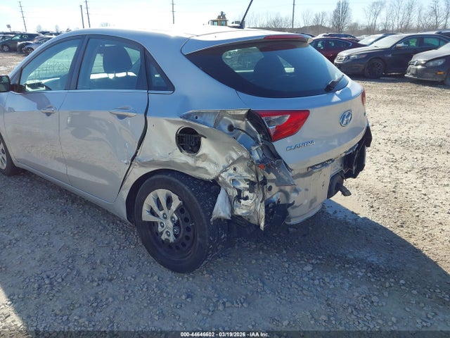 HYUNDAI ELANTRA GT - 6