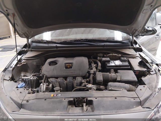 HYUNDAI ELANTRA SEL - 10