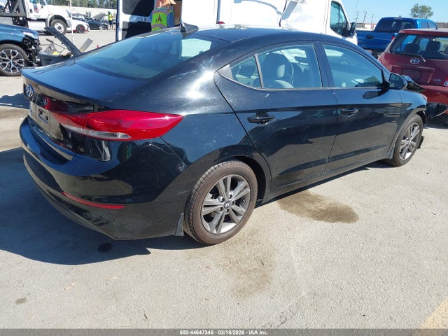 HYUNDAI ELANTRA SEL - 4