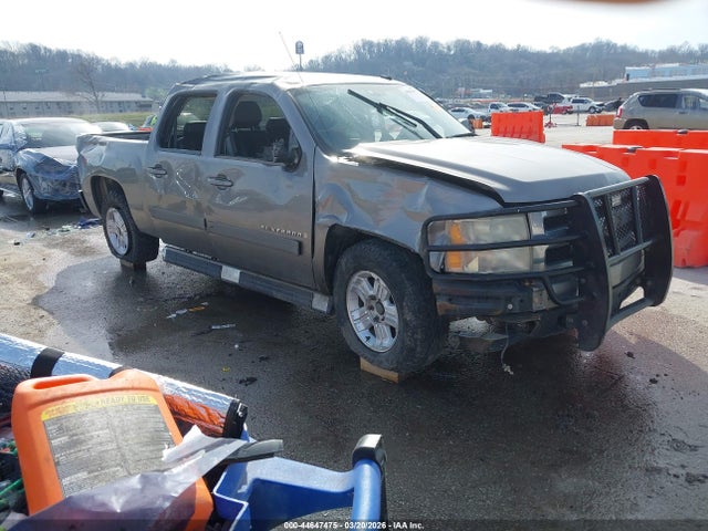 CHEVROLET SILVERADO 1500 - 1