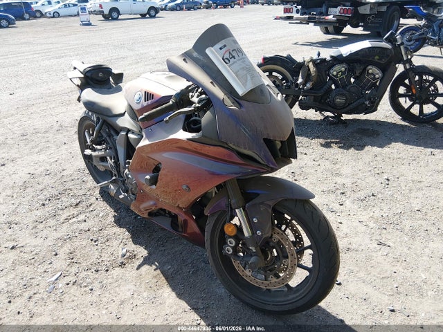 2025 YAMAHA YZF 