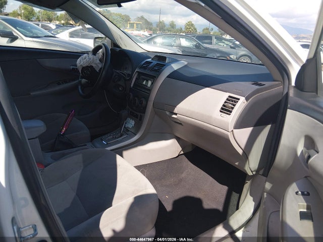 2012 Toyota COROLLA LE 照片 5