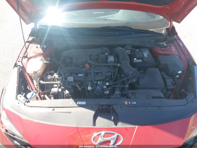 HYUNDAI ELANTRA - 10