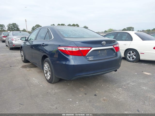 TOYOTA CAMRY - 3
