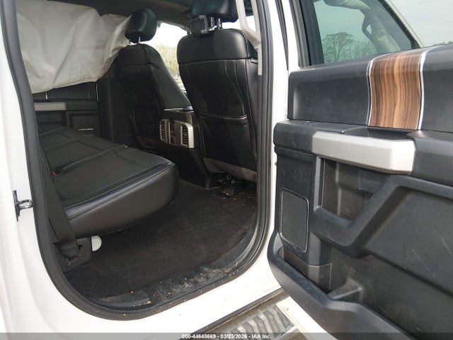 FORD F-150 LARIAT - 8