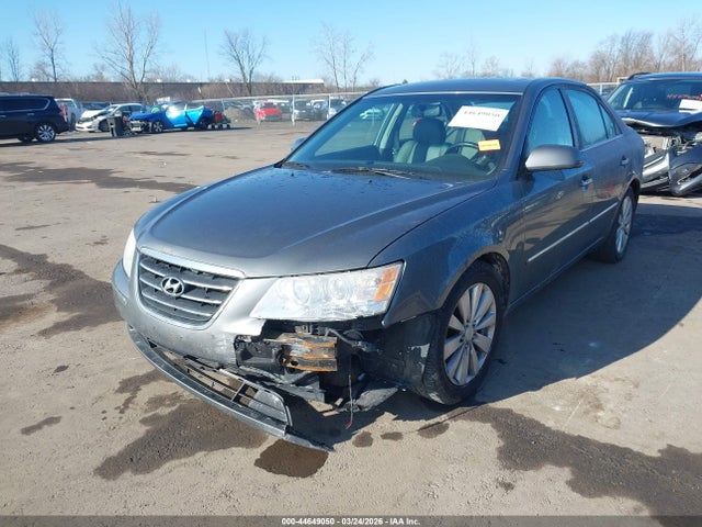 HYUNDAI SONATA LIMITED V6 - 6