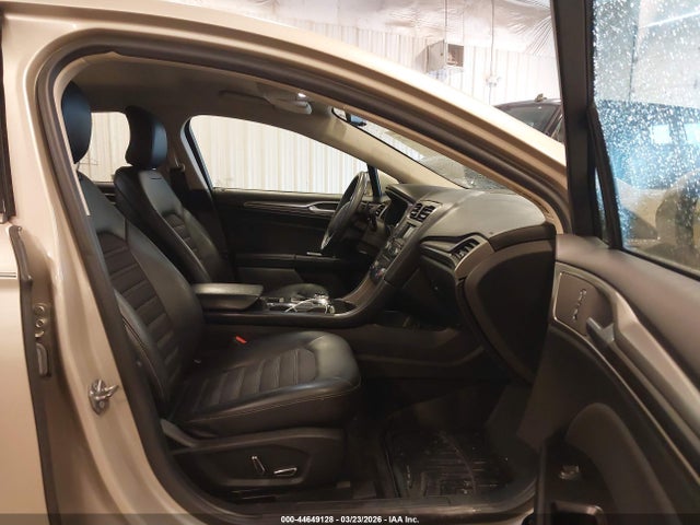 FORD FUSION SE - 5