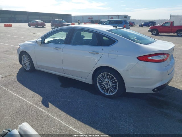 FORD FUSION SE - 3