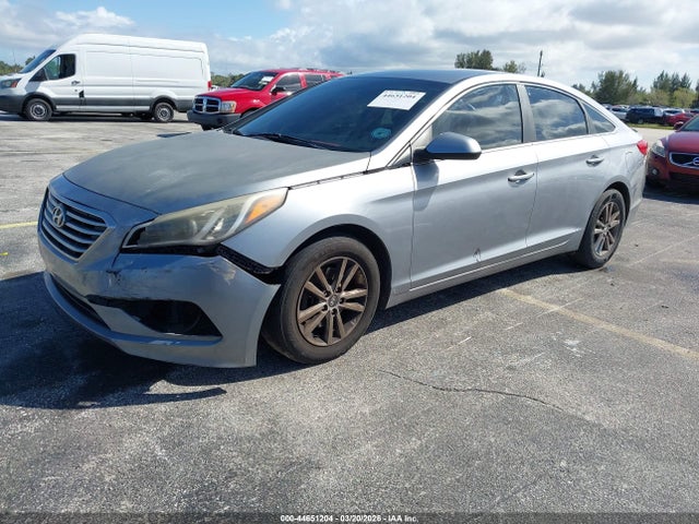 HYUNDAI SONATA SE - 2