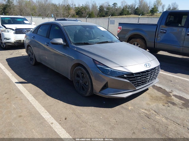 2022 HYUNDAI ELANTRA SEL