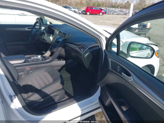 FORD FUSION SE - 5