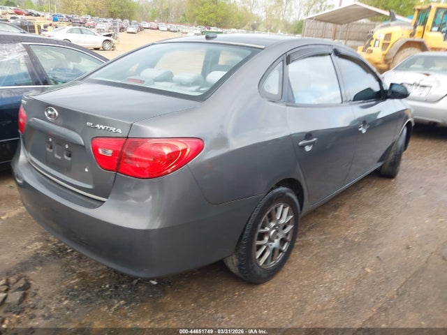 HYUNDAI ELANTRA GLS - 4