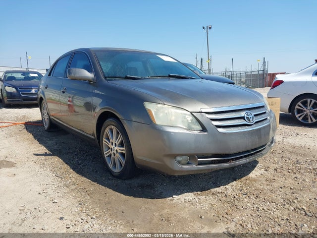 2005 TOYOTA AVALON LIMITED