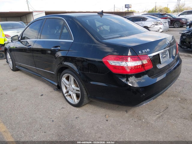 MERCEDES-BENZ E-CLASS - 3