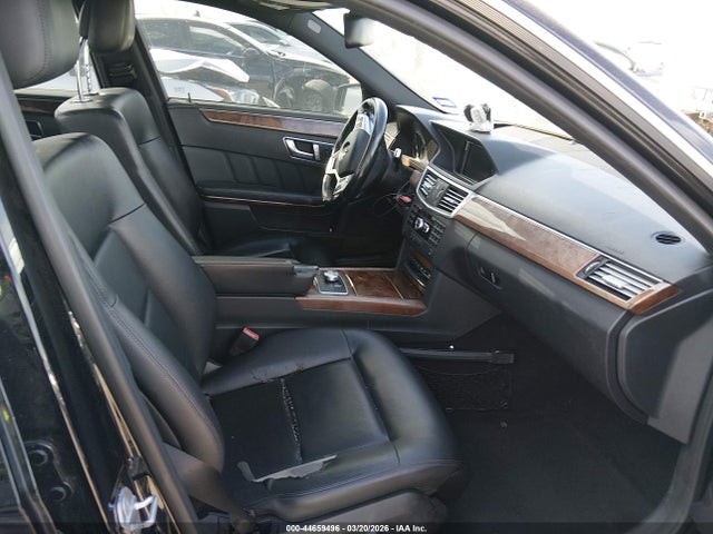 MERCEDES-BENZ E-CLASS - 5