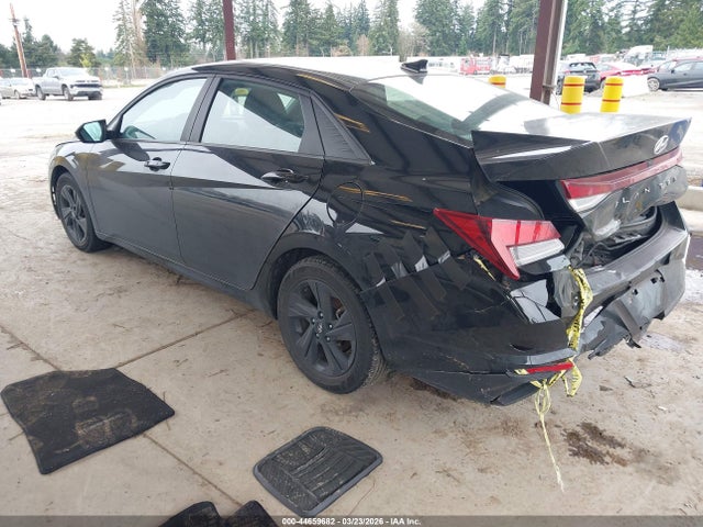 HYUNDAI ELANTRA SEL - 3