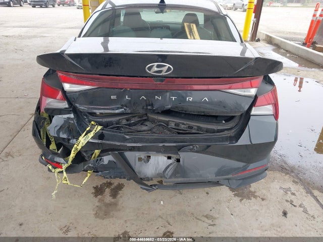 HYUNDAI ELANTRA SEL - 6