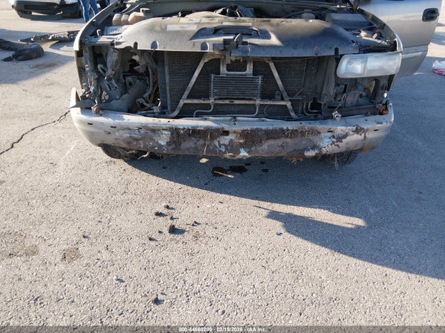 CHEVROLET SILVERADO 1500 LS - 6