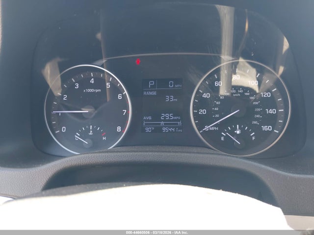 HYUNDAI ELANTRA SE - 7