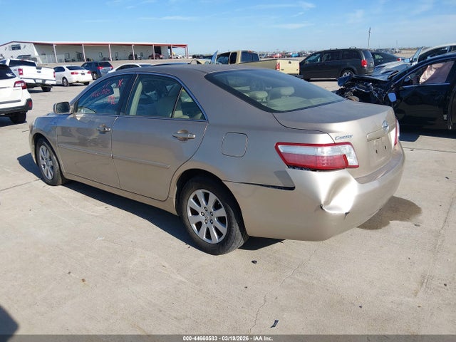 TOYOTA CAMRY - 3