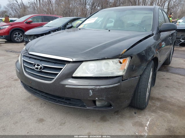 HYUNDAI SONATA LIMITED V6 - 6