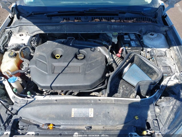 FORD FUSION SE - 10