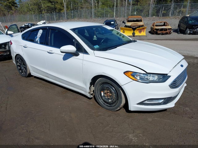 FORD FUSION SE - 1
