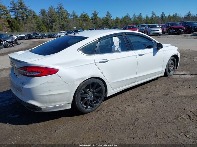 FORD FUSION SE - 4