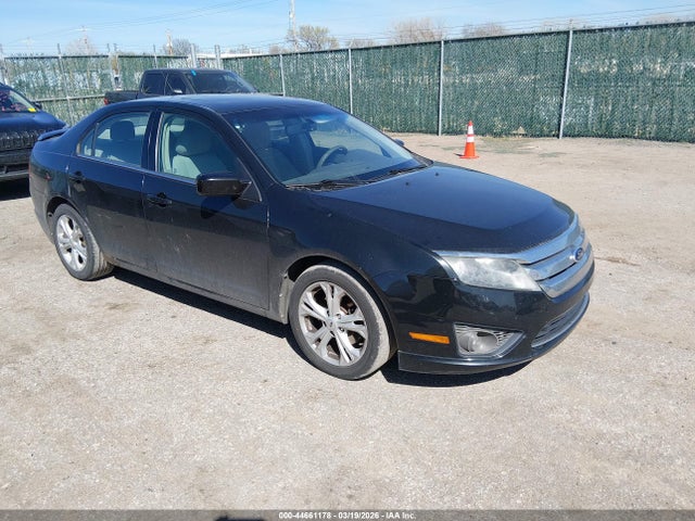 FORD FUSION SE - 1