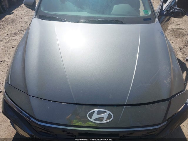 HYUNDAI ELANTRA SEL SPORT - 10