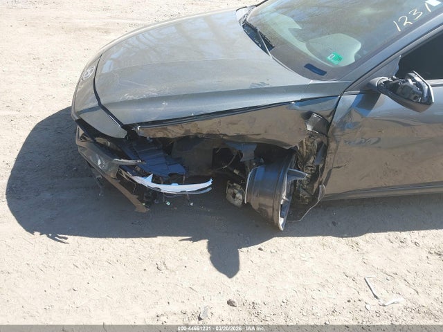 HYUNDAI ELANTRA SEL SPORT - 6