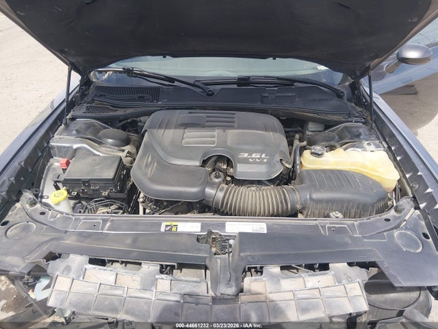 DODGE CHALLENGER SXT - 10