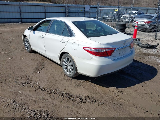 TOYOTA CAMRY - 3