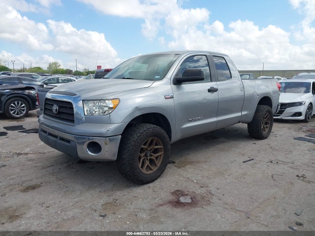 TOYOTA TUNDRA - 2