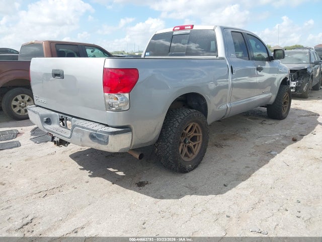 TOYOTA TUNDRA - 4