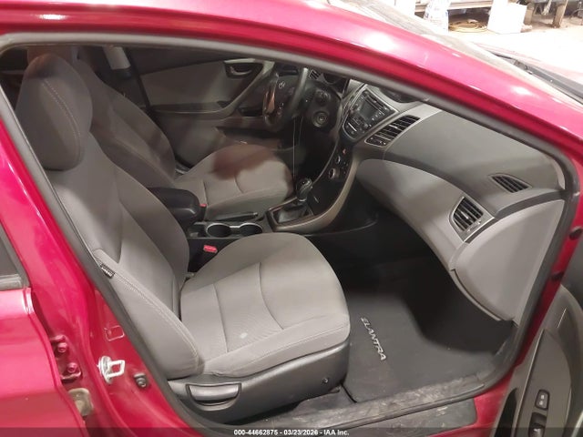 HYUNDAI ELANTRA SE - 5