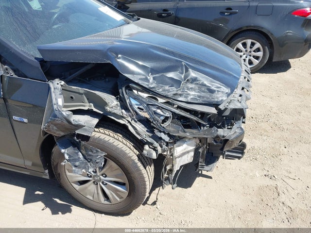 HYUNDAI SONATA HYBRID SE - 6