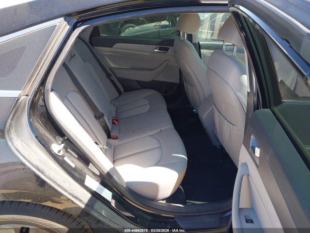 HYUNDAI SONATA HYBRID SE - 8