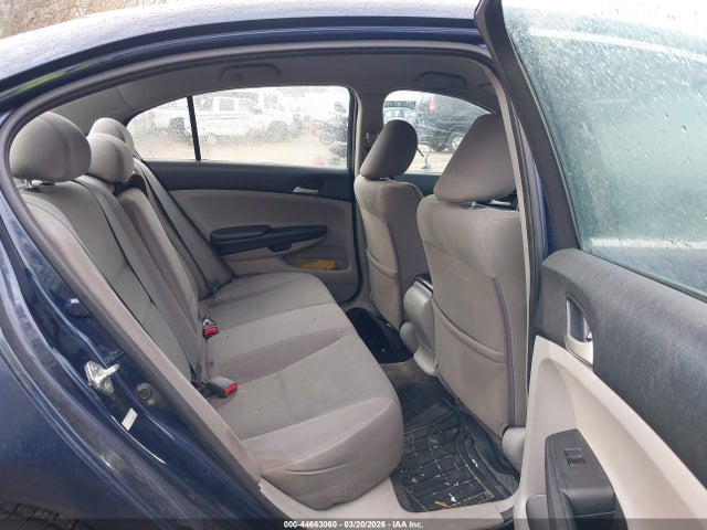 HONDA ACCORD 2.4 LX - 8