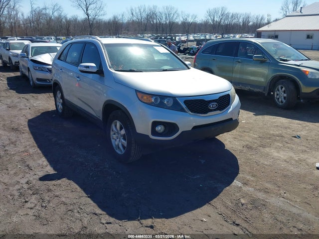 2012 KIA SORENTO LX